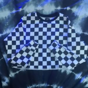 Crop top long sleeve shirt